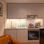 Chelsea One Bed Mins From Kings Road