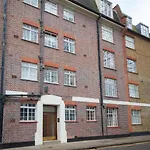 Chelsea One Bed Mins From Kings Road