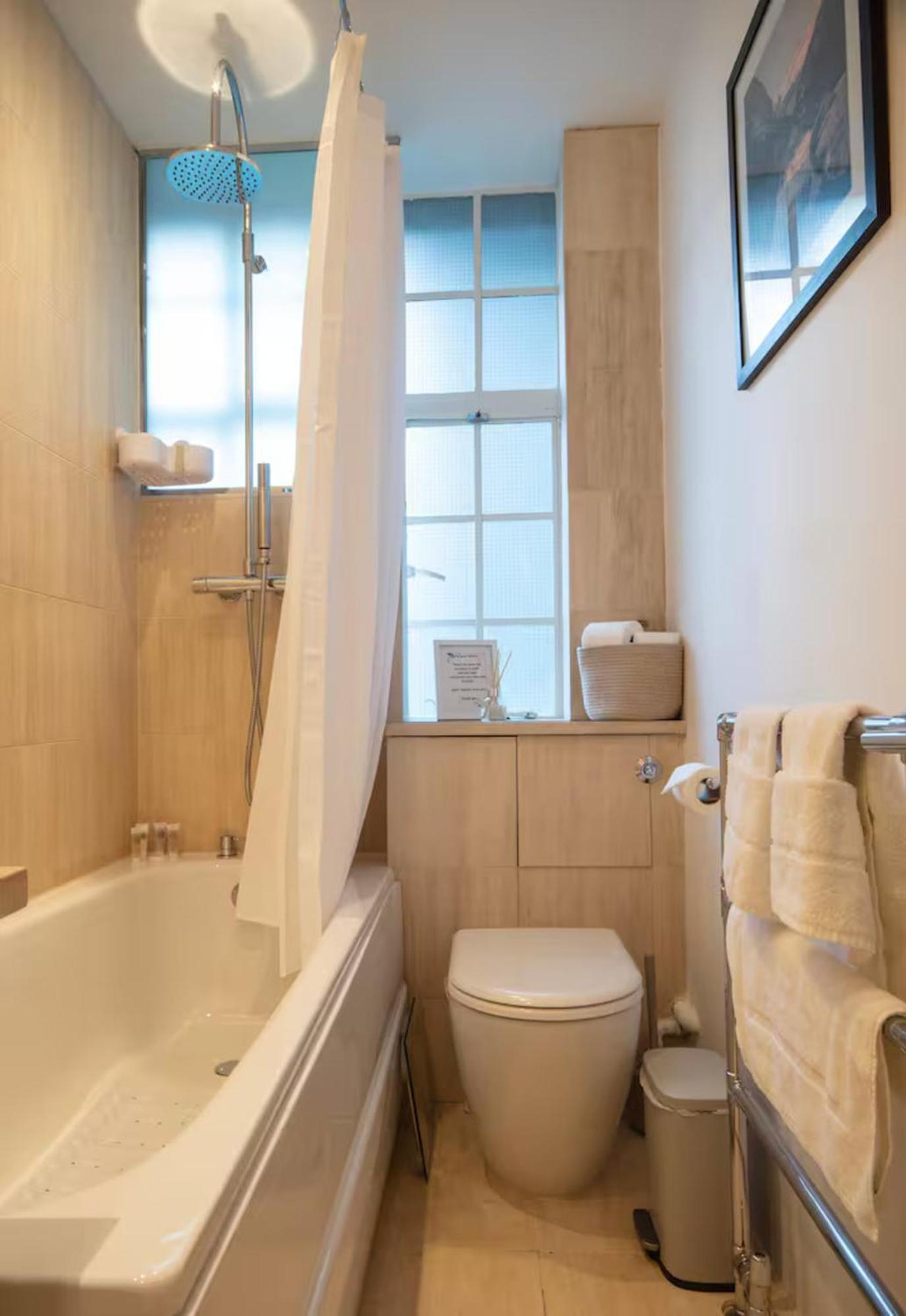 Chelsea One Bed Mins From Kings Road