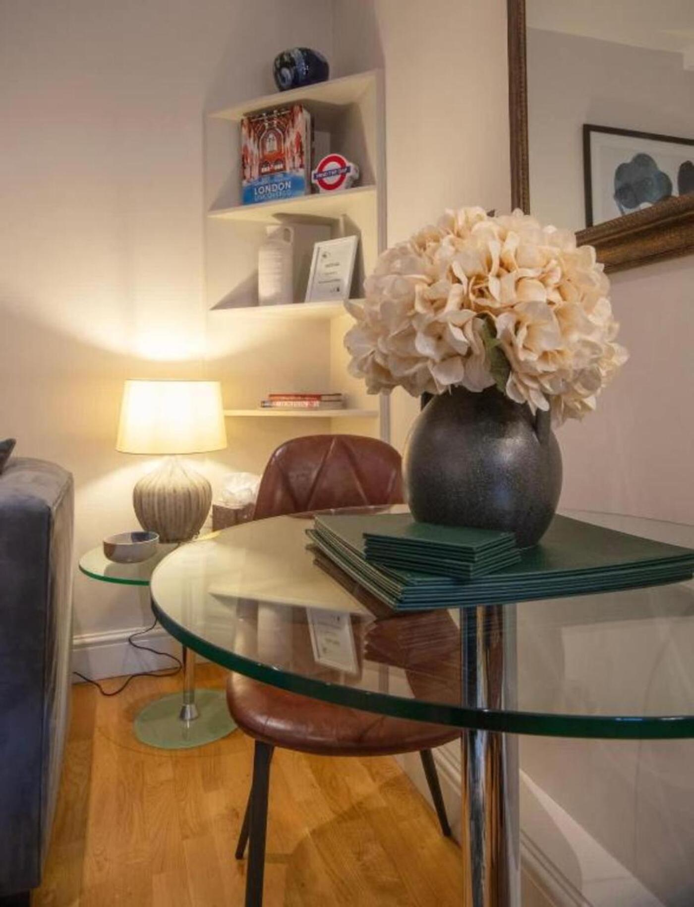 Chelsea One Bed Mins From Kings Road Appartamento